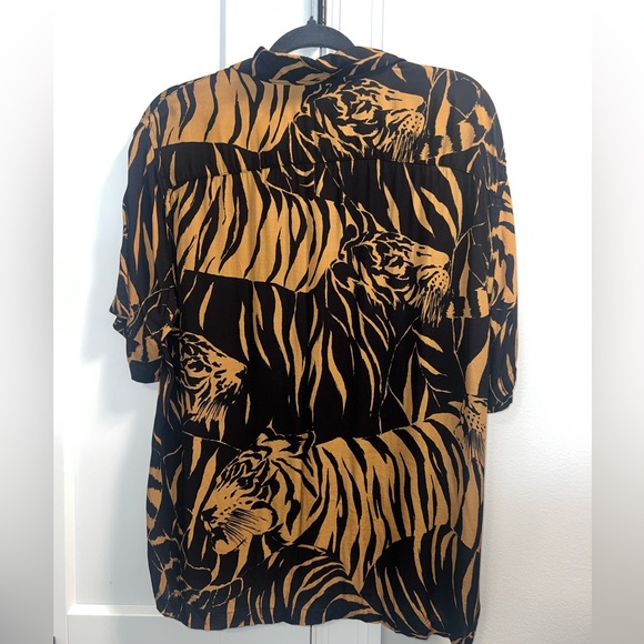 AllSaints Relaxed Fit Short Sleeve Button-Up Camp Shirt | Mens Size Medium - Picture 2 of 4